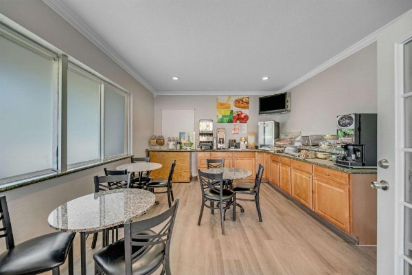 Quality Inn Santa Cruz image 22