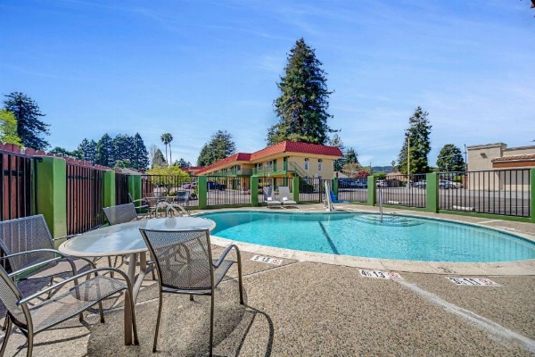 Quality Inn Santa Cruz image 28